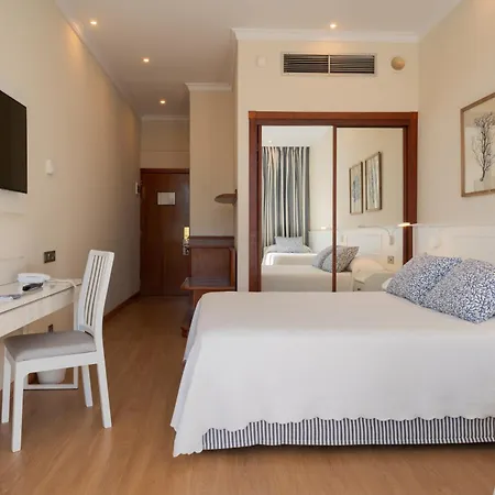 Vik San Antonio Hotel