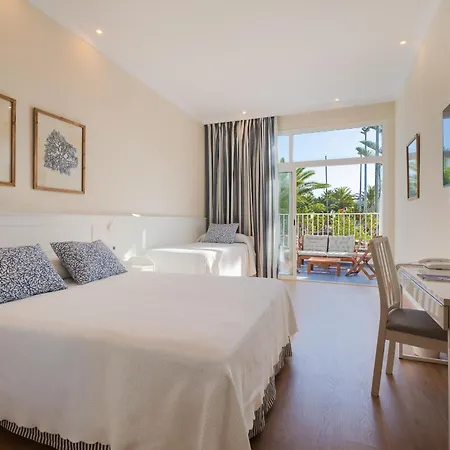 Vik San Antonio Hotel 4*